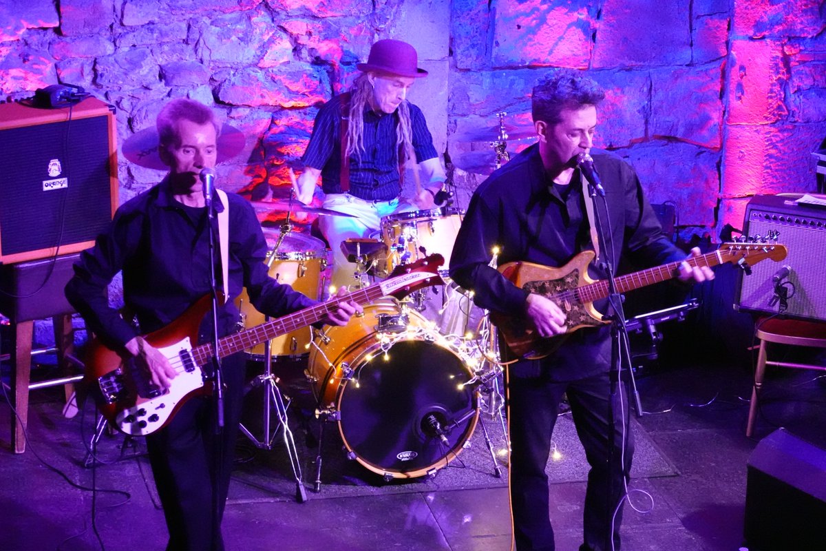 themonoset's tweet image. @marcrileydj Tomorrow, Thur 12 May, 
@themonoset in session on @marcrileydj show @BBC6Music live from 7.00pm. Then, Sat 14th May live 
@thetradesclub Hebden Bridge. Tickets thetradesclub.com/events/tms and Sat 21st May 
@thecluny Newcastle.Tickets  ticketweb.uk/event/the-mono…