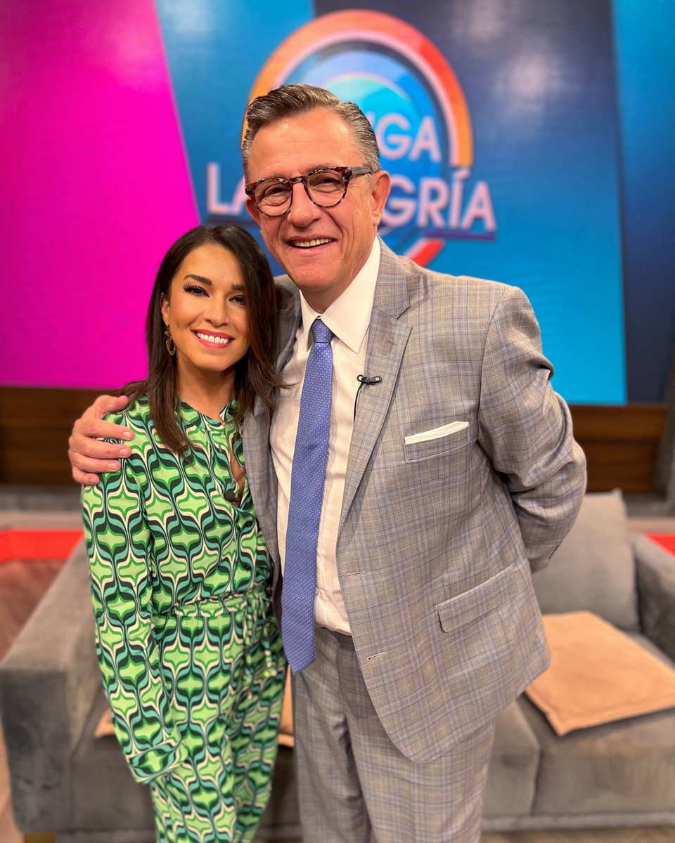 VengaLaAlegria's tweet photo. ¡Recibimos a @jorgegarralda para que nos invite a ver @aqcazteca a las 2:00 PM por @adn40! 🙌🏻📺 #EnVLAVoy https://t.co/qND5tWZv2k