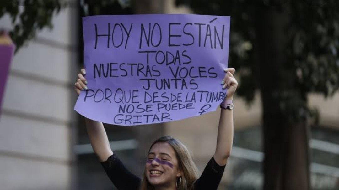 NatPerozo's tweet photo. Entonces #DebahniEscobar se distrajo y cayó en la cisterna y #YolandaMartinez salió a buscar empleo, se deprimió y se fué a suicidar en un terreno baldío?
¿@FiscaliaNL Si saben que al NO decir la VERDAD  son cómplices de sus muertes? https://t.co/zlc4Yk2qqd