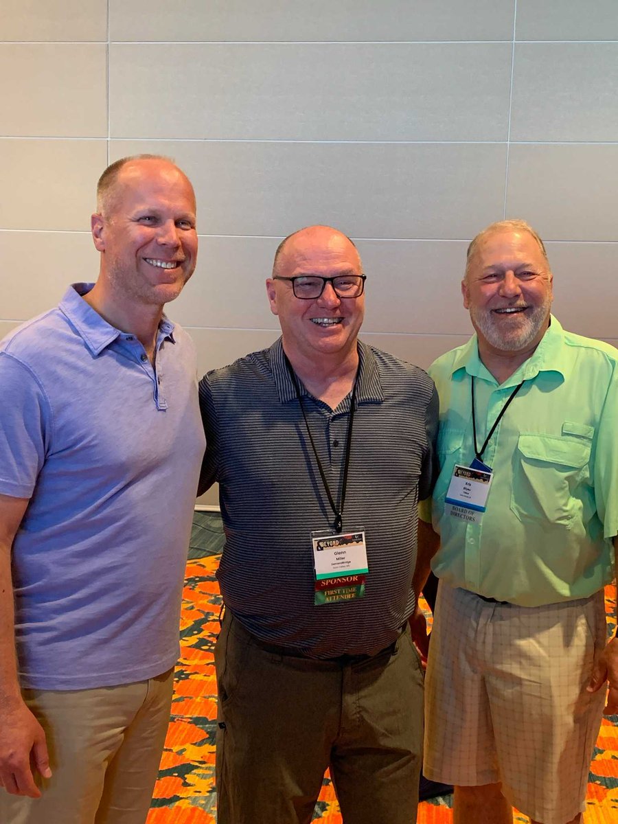 demandbridge's tweet photo. Last week, some @demandbridge team members attended the @WeAreBrandChain Leadership Summit. We were thrilled to catch up with several clients and to present on the Power of Technology and Innovative Partnerships! #leadershipsummit #technology #integratedpartners https://t.co/ZVzuiC5qu9