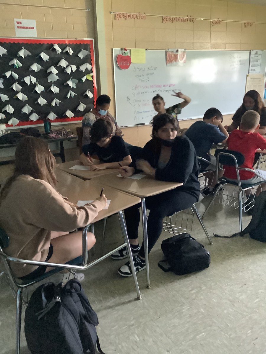 Mrs_LOLdaker's tweet photo. author spotlight with @avi3writer in conjunction with Nothing But the Truth, Newbery Honor book exploring student rights and the #FirstAmendment! What are the 5 freedoms? #FreedomOfSpeech #reading @135Learning @JerlingJayhawks @MrsHalperEDU @ProrokLeads https://t.co/DIinZkQE3M