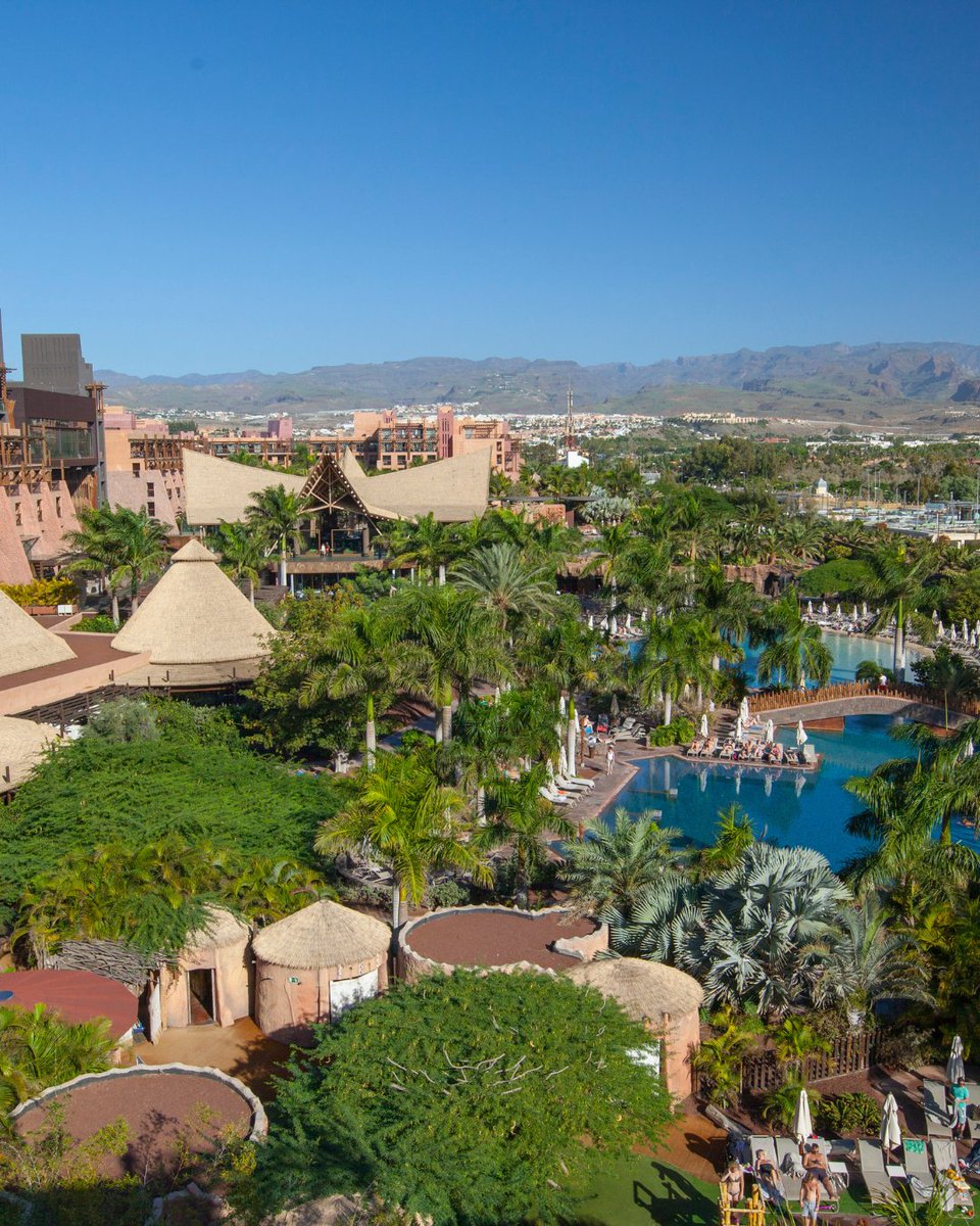 ¿Sabes que aunque no te estés alojando en nuestros hoteles puedes disfrutar de nuestras instalaciones? ☺

Puedes contratar un DayPass y venir a pasar el día con nosotros, utilizar las piscinas y el buffet. Si necesitas más información, consulta aquí: 👉🏼 bit.ly/3Ijr5Y9