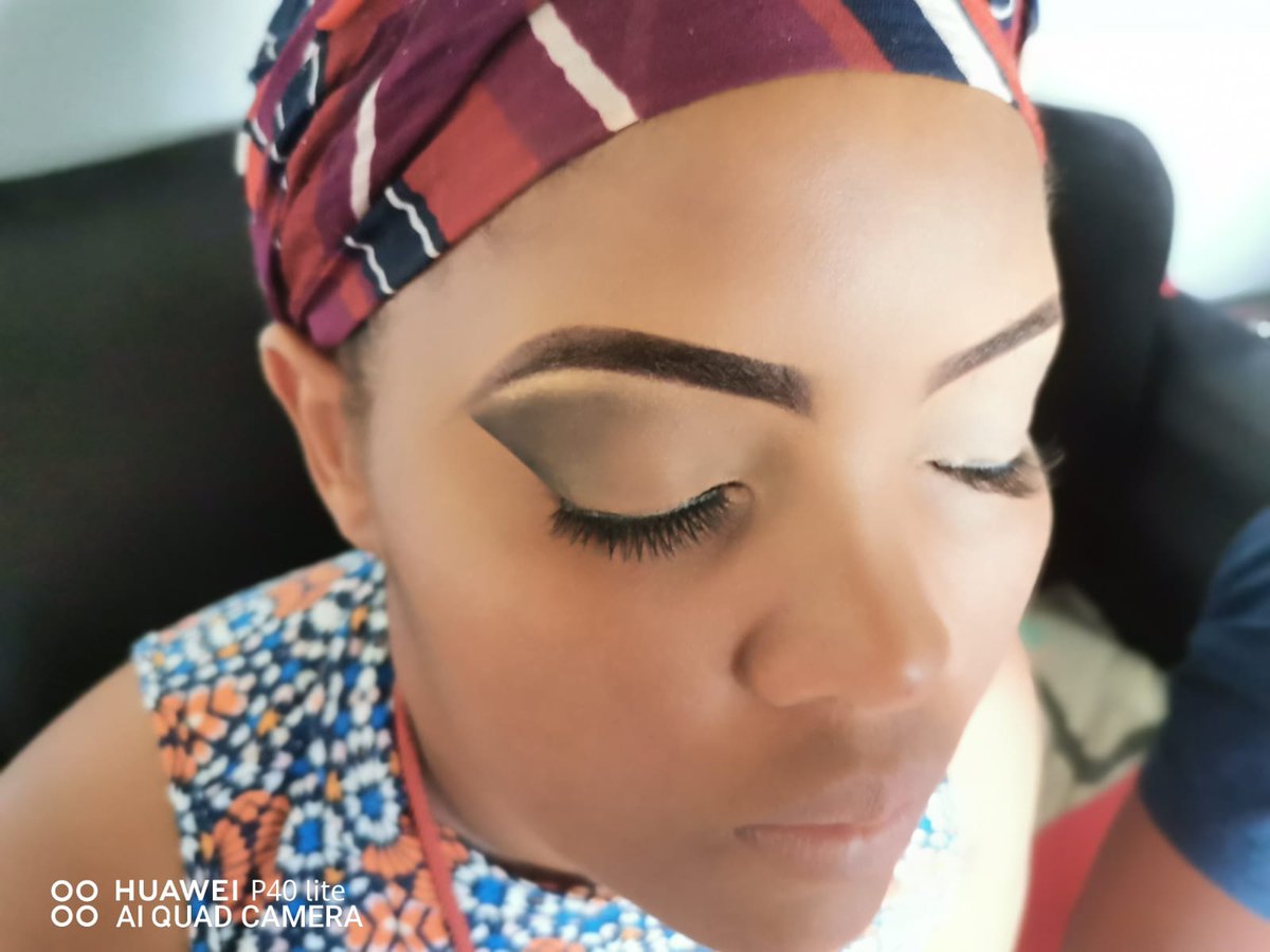 BusiMlangeni2's tweet photo. Hi Everyone,

Anyone in need of a Make up artist please feel free to contact my sister.

Location :Etwatwa, East Rand.

She does house calls at an extra fee depending on the location. https://t.co/BBZHGZNYBP
