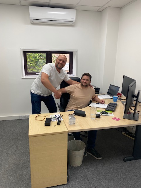 EthosComms's tweet photo. #MentalHealthAwareness week 2022...

Today our HR Wellness Roadshow visited our Cheshunt office. The team enjoyed some healthy treats &amp; received information on this year's theme, loneliness, managing aspects of mental health &amp; company benefits 🔖 🍇 🥪 

#WeAreSupportingMHAW2022 https://t.co/0zwwUOeNZL