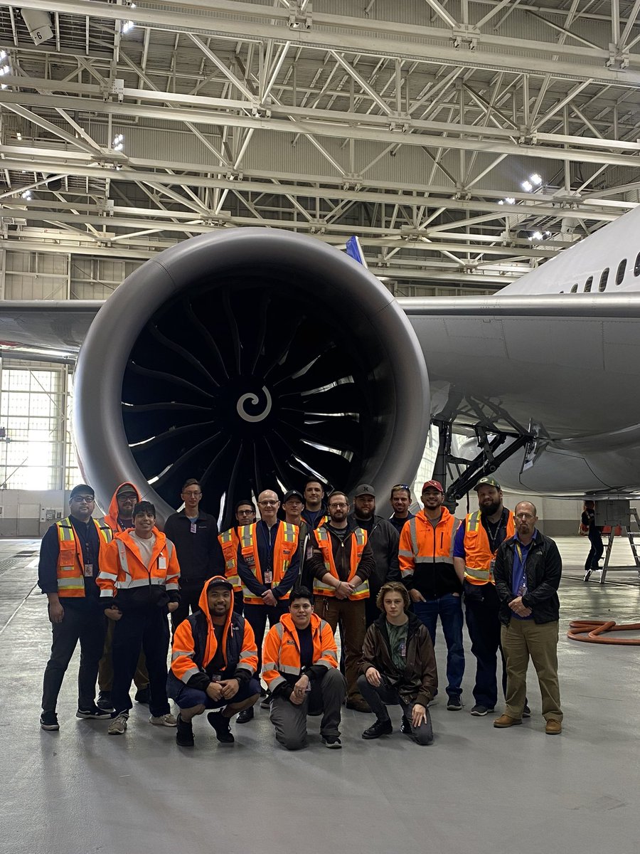 stuartmcpeak's tweet photo. @JMRoitman @RodneyLuetzen @JRoo1421 @BarbDonohue84 Welcome our newest class of Technicians to United Airlines here in DENMM https://t.co/6n7bbdCKV4