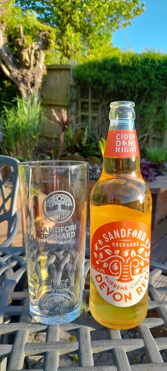 haggerzz's tweet photo. Another #cider in the garden tonight... Back to the Best!!! Can't look past @sandfordorchard #DevonRed #lush #propercider https://t.co/PsDqb4i7ga