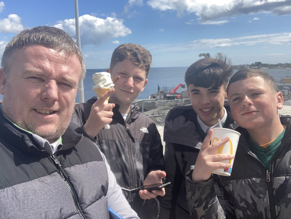staidanscslib's tweet photo. Fabulous #librarystudies option field trip @dlrLexIcon today meeting author @carmelkelkelly students love her books and have signed up to be members of the Library giving access to Irish public libraries @jcsplibraries @DLR_Libraries @staidanscs @LiamRenlearn @KevinShortall5 https://t.co/qCGQ5z5MSJ