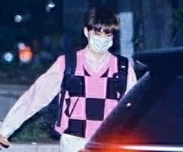 yjwprnts's tweet photo. jungwon's cute way of walking https://t.co/b5uw6lIcL9
