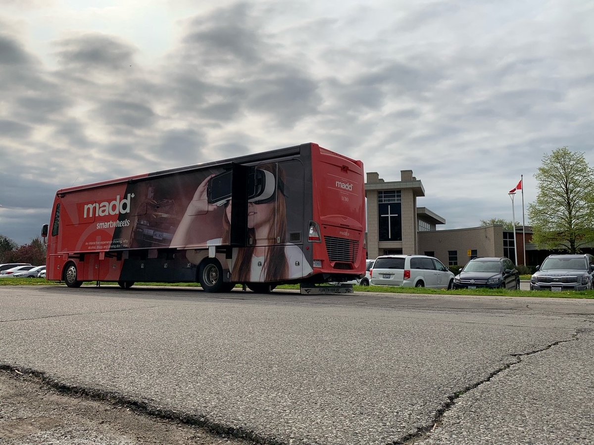maddcanada's tweet photo. As we continue our week in Windsor, Ontario, today we visit @OLPHEagles within the @WECDSB. We are here for a day of presentations educating their students in grades 4, 5 & 6 on the dangers of impaired driving. #SmartChoiceGeneration #MADDWasHere https://t.co/Z8tueLcaJg