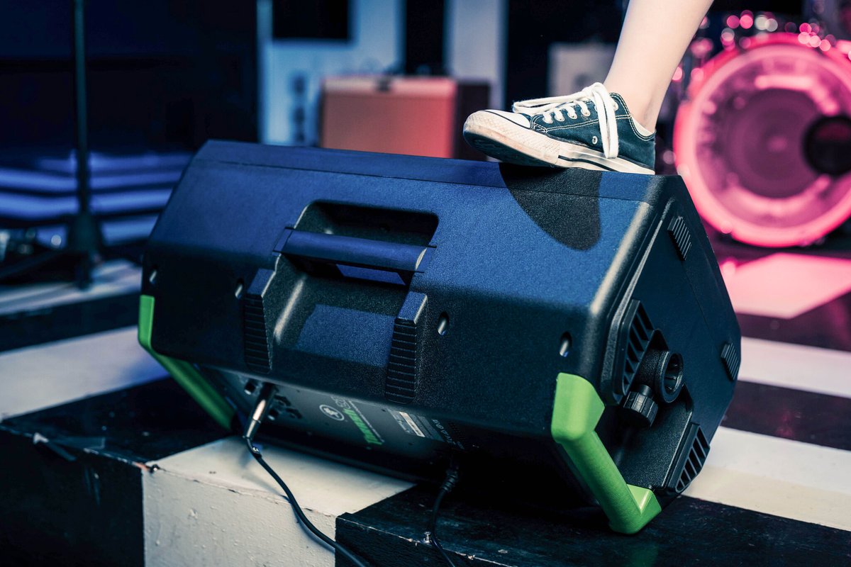 MackieGear's tweet photo. No frills, just gut wrenching chills! The Thrash 215 is your trusted speaker for any event.
π https://t.co/f5KOPlioYM
π· @_Nathanrogers @lilieaeband
#Mackie #Thrash #StageMonitor #Musicians #Venue #LiveSound #Gig https://t.co/6jDDgUeL9g