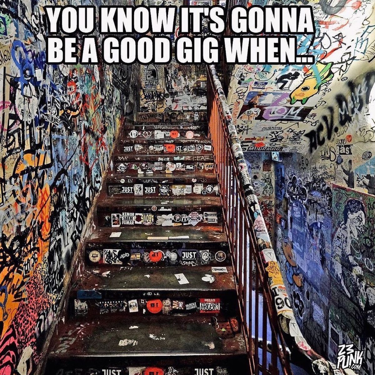 punklikeher's tweet photo. originally posted by @poppunkandpunkrock

Just wait until you see the bathrooms

#punkclub #punkvenue #punkmeme #punkshows #punkshow #punkgig #punkmemes https://t.co/kM1NbHyCLn