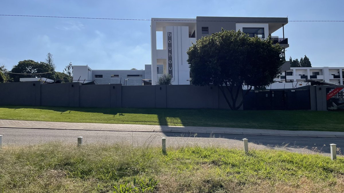 IanIS75463569's tweet photo. @JHBWater, @DavidCOJ102 major burst pipe Ballyclare Drive, Bryanston. This burst is flooding an electrical substation and my property. It is highly URGENT. Nearest corner Ballyclare drive and old killcullen. My address is 4 Ballyclare drive. Please respond ASAP. https://t.co/mrOQpIEHEn