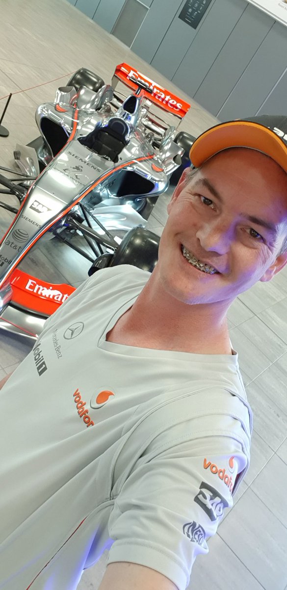 EtjeTT's tweet photo. Right car. ✅
Right shirt ✅
Photo time! ✅
#RoadToMTC #McLaren https://t.co/qPy4PpcqQn