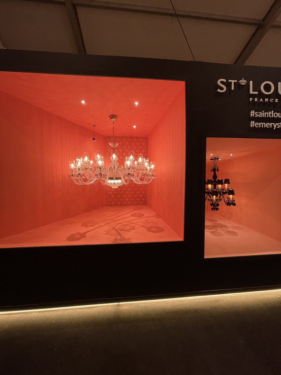 AnadiSharmaInd's tweet photo. Preview of the upcoming #IndiaDesignWeek. Proud to see such spectacular Talent and Indian brands offering impeccable design. 👏🏼👏🏼👏🏼 @ELLEDECOR @elledecorindia @ArchDigest @TwitterDesign https://t.co/7c7Cd52AwM