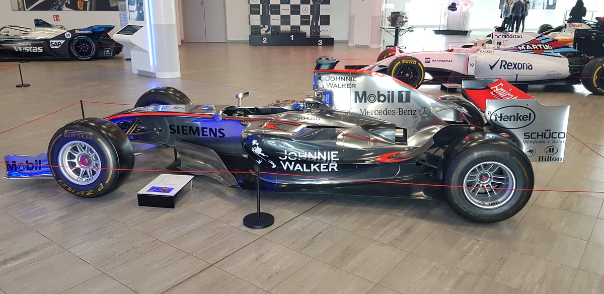 EtjeTT's tweet photo. #RoadToMTC #McLaren 🧡 https://t.co/hZl4I7jzlX