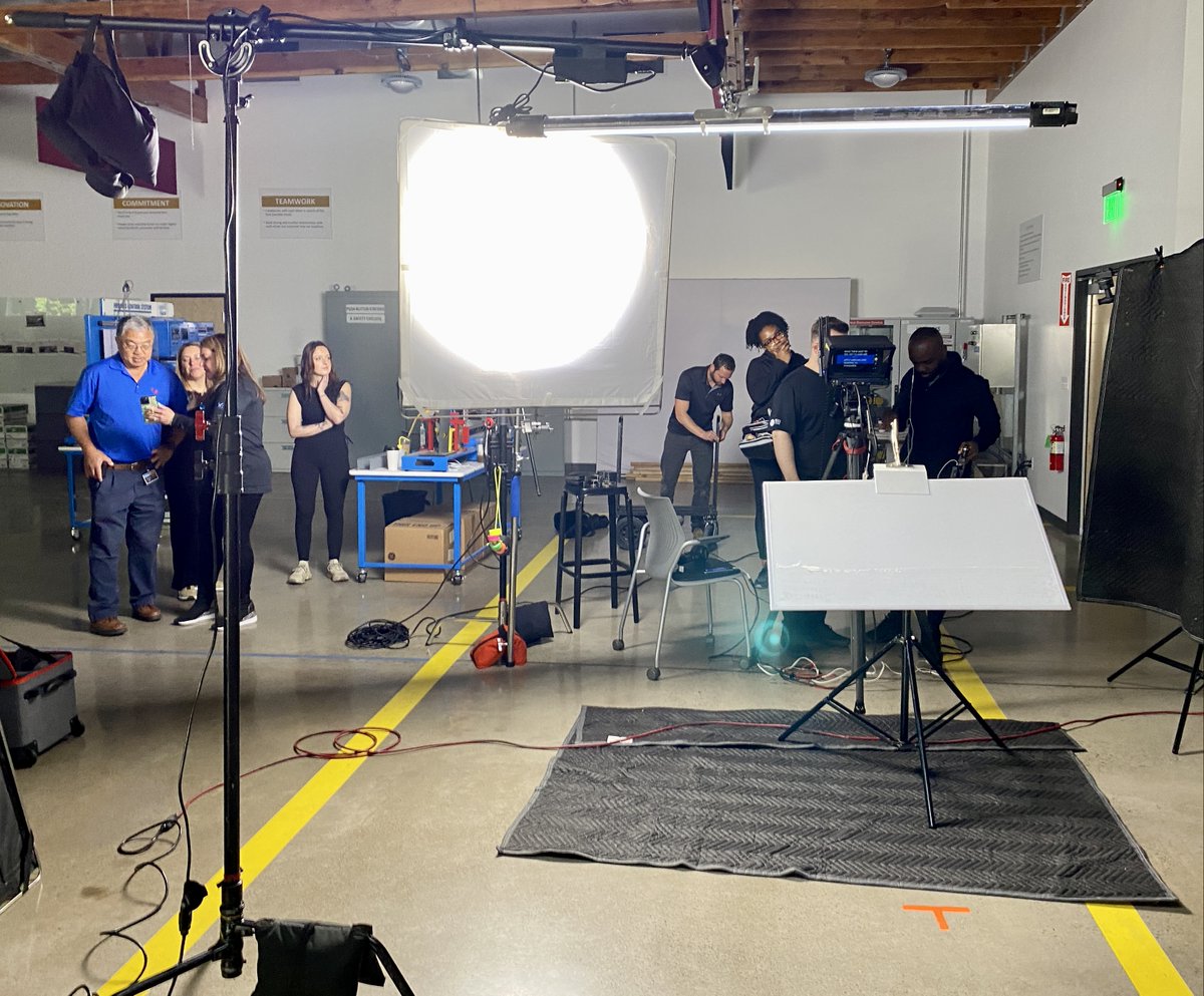 Thanks to Quantized Pixels and their crew for coming all the way from Washington, D.C. to California for a client project. They made a Tuesday morning shoot both fun and productive!

#quantizedpixels #videoshoot #newproject #clientproject #project #vo #voiceover #spokesperson