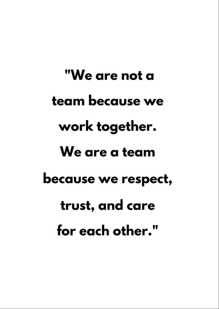 rylatt_paula's tweet photo. 7-final thank you to our fab comms👏🏻 team, & to @NicolaH40851473 @jomcd101 & Richard Banks for your continued leadership & heart. & our fab CEO @SinghKathryn 'be yourself, be proud, be responsible for action. Great progress, more to do'⭐️🙏🏼 #staffnetworkday #ViableVisibleVoices https://t.co/4azvVmLzsX
