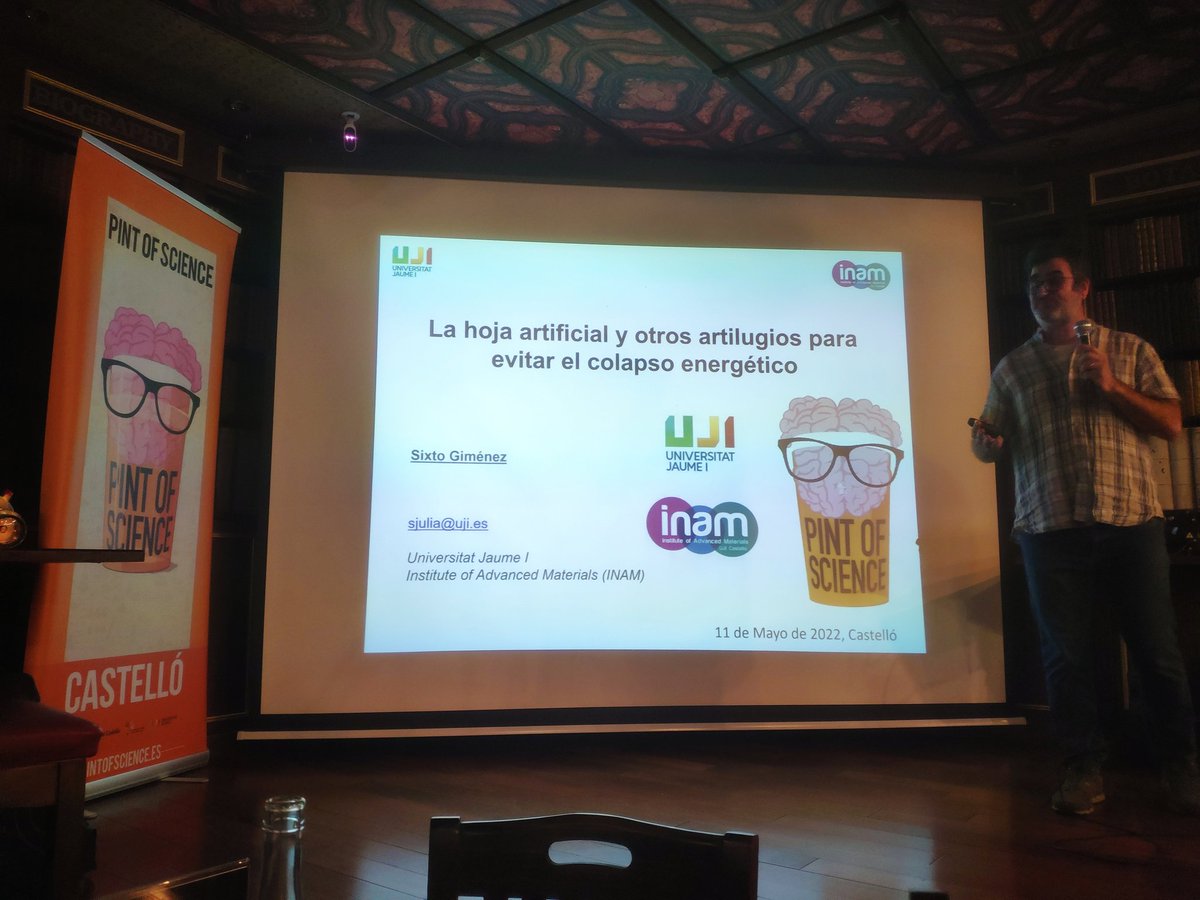 nattmontada's tweet photo. Suuuper interesante cómo podríamos abastecernos quemando agua! Muy buena la charla de Sixto Giménez Juliá #Pint22ES #PINT22CAS https://t.co/iO99ZkUq3E