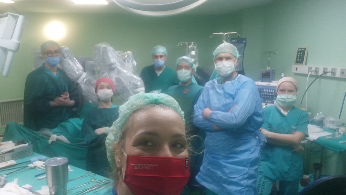 Bugun 2022 yilindaki 8. Robotik endometriyum kanseri cerrahisini gerçekleştirdik. Tum ekibe tesekkur ediyorum