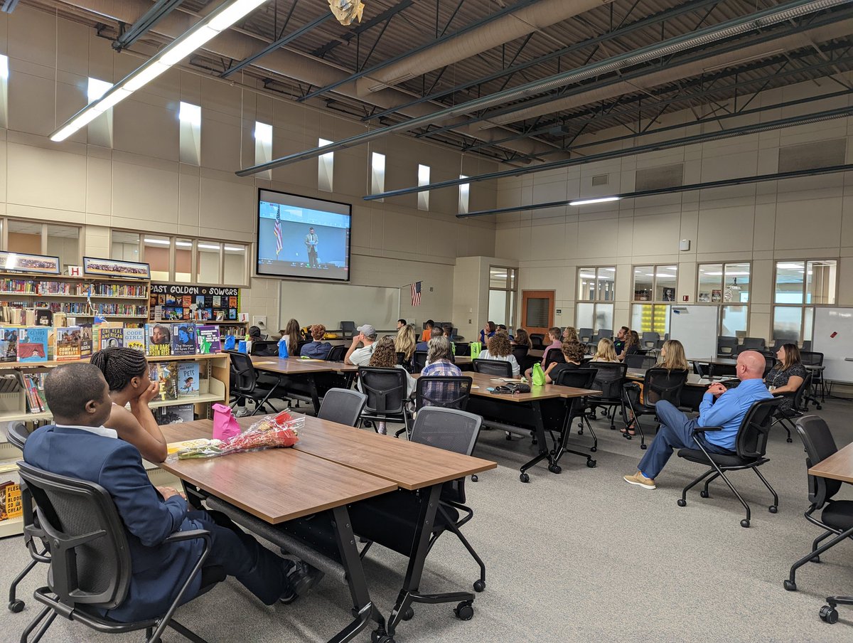 MPS_Beadle's tweet photo. Congratulations to our 8th Grade Rotary Honor Roll students! #Proud2bMPS https://t.co/2atJ41RFS8