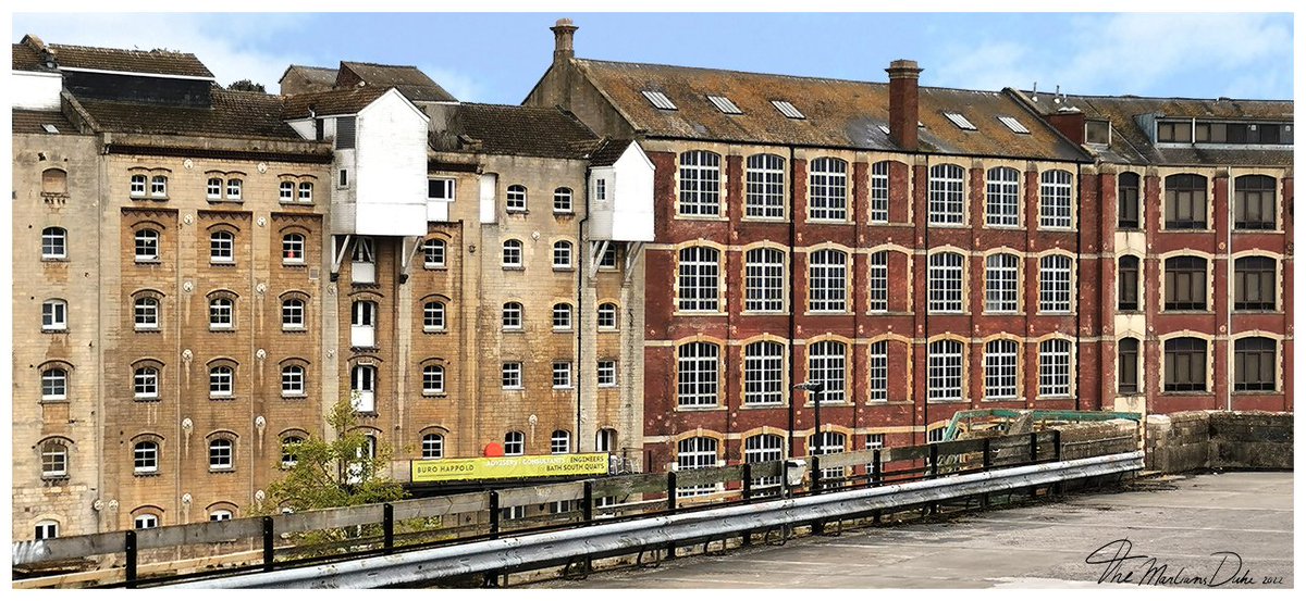TheMartiansDuke's tweet photo. Geen achterliggende gedachtes en/of wijze woorden. Geen niets of wat anders. Gewoon een foto. #Bath , #Engeland , #Oakstreet @CityofBathHC https://t.co/YopWG1ssyA