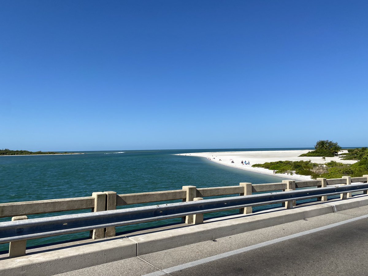 MattSSimmons's tweet photo. Amazing weather. #fortmyersbeach #loverskey https://t.co/05IqCWVTZx
