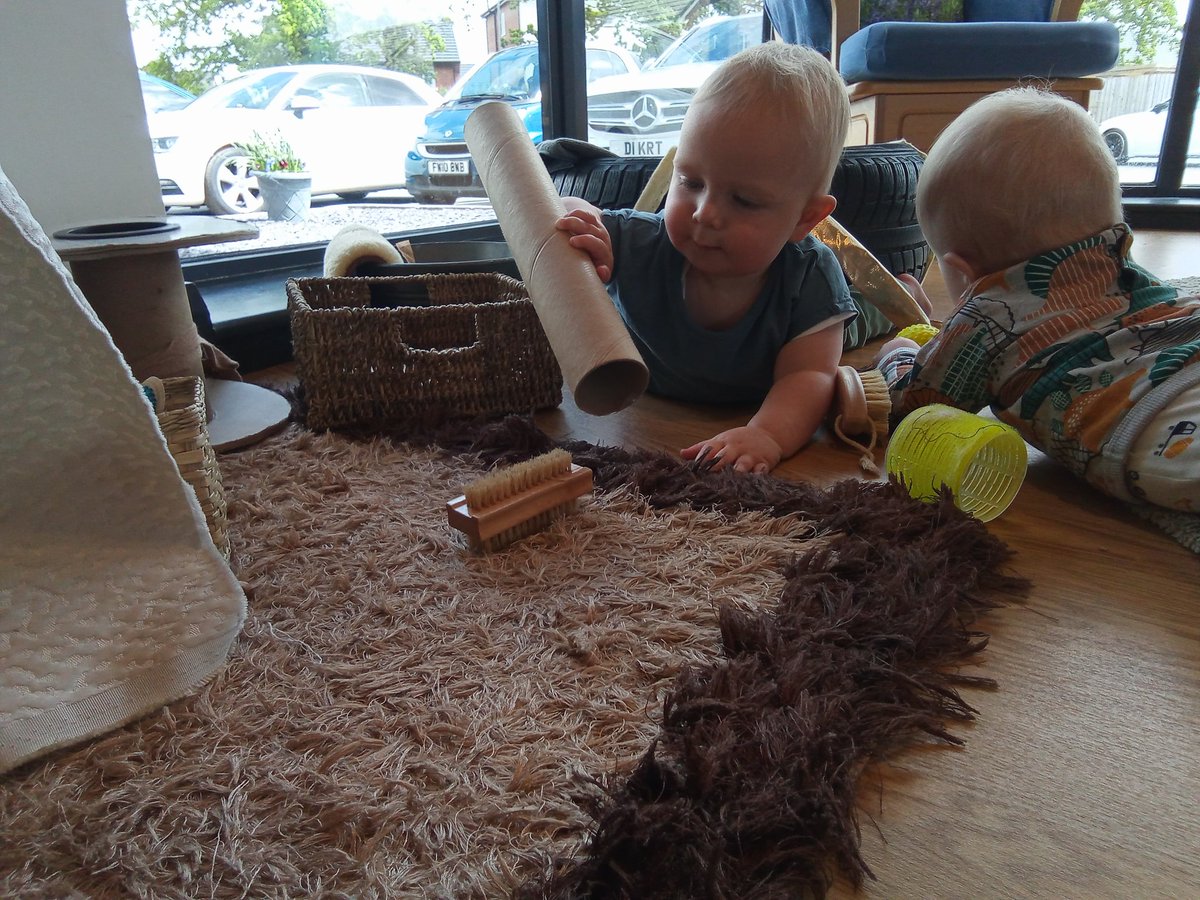 AshbridgeMaxy's tweet photo. Bluebells babies love the heuristic area. Lots of babbling throughout while they discover and explore. #exploration #discovery #usingallsenses #understandingtheworld #tummytime #happybabies https://t.co/gTOSrCLWRu