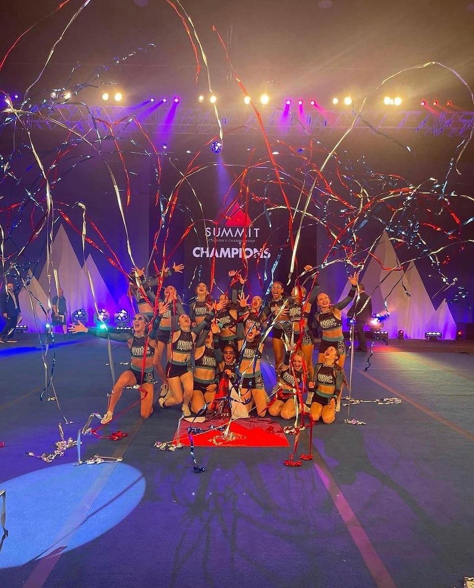 kenzie_widc's tweet image. I AM A D2 SUMMUT CHAMP!!