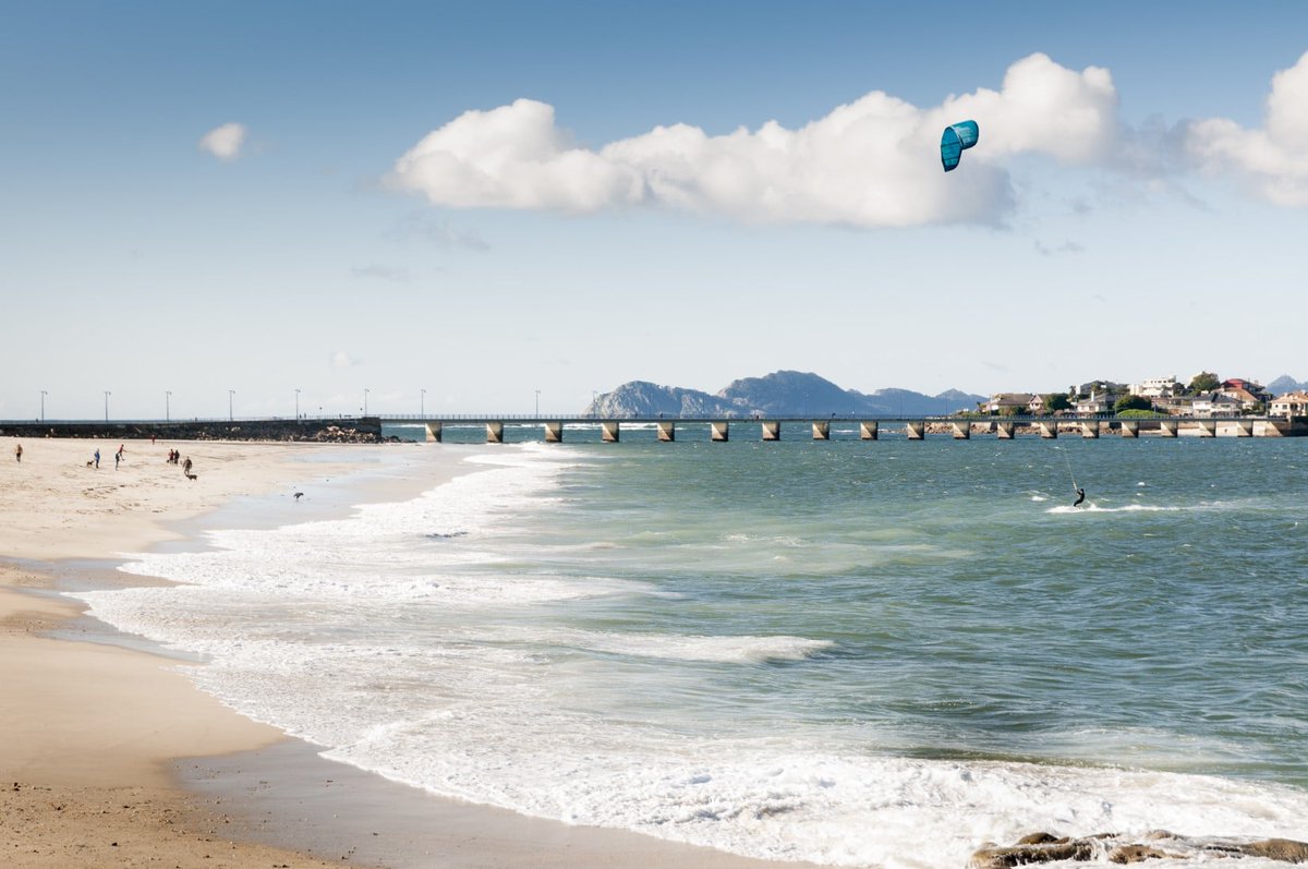 Vigo vuelve a ser la ciudad de España con más playas con <a href="/Bandera_Azul/">Bandera Azul</a> en 2022: A Punta, Argazada, Canido, Carril, Fontaíña, Fortiñón, O Vao, Rodas, Samil, Santa Baia y Tombo do Gato lucirán este verano el preciado distintivo.

#summeriscomming <a href="/turisriasbaixas/">Turismo Rías Baixas</a> <a href="/Turgalicia/">Turismo de Galicia</a>