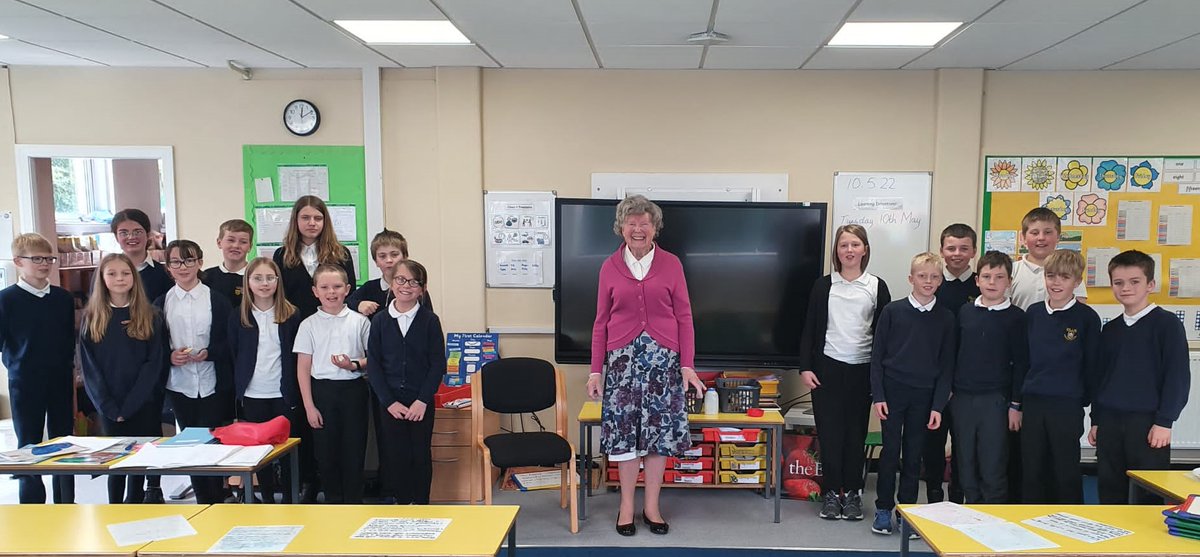 KillinPrimary's tweet photo. An amazing morning was had with Jean Currie, who was 8 years old at the outbreak of WW2! Inspiring stories which had the children sat on the edge of their seats. A huge thanks to Jean for her time and giving our children an experience they will not forget! @strathcarron1 ❤️❤️👏 https://t.co/hDIOpJM0Y1