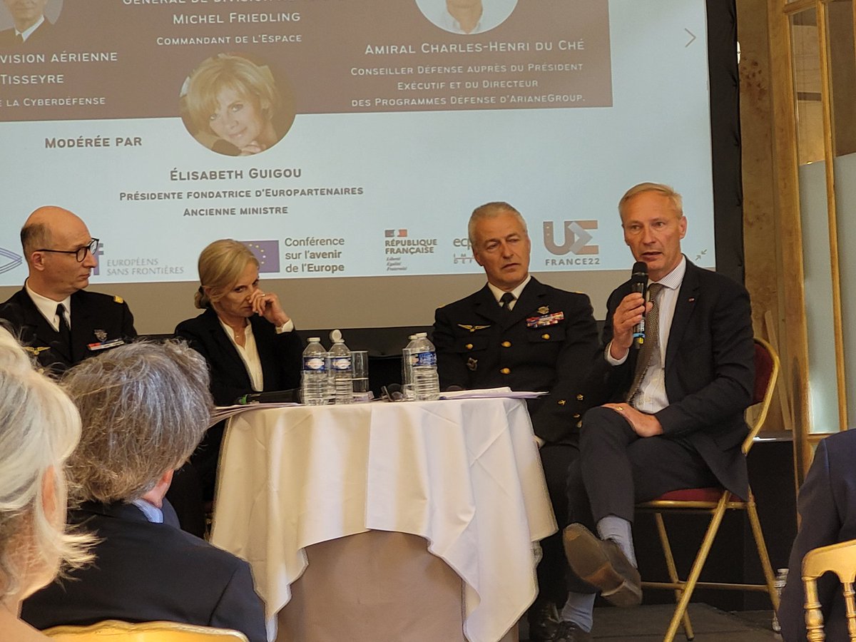 <a href="/Europartenaires/">Europartenaires</a> Tribune de très haut niveau sur les nouvelles menaces #Cyber et le #Spatial les 2 sont une clef pour être une puissance militaire aujourd'hui et dans l'avenir.