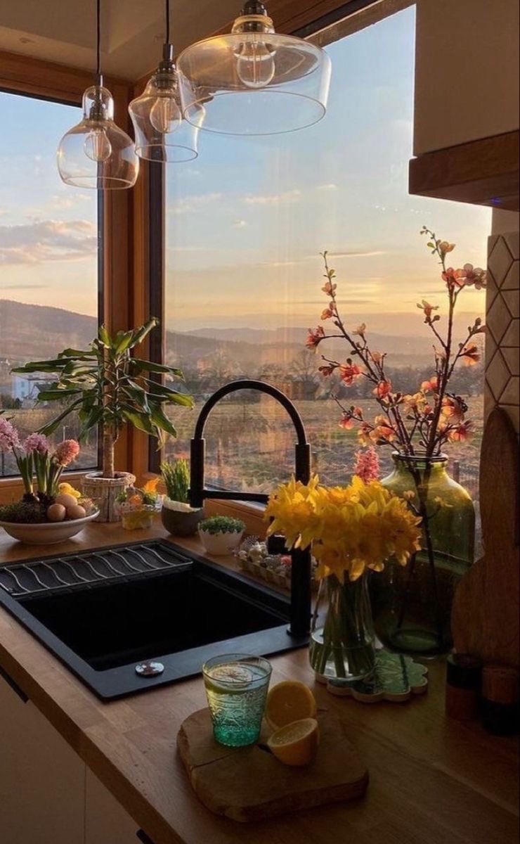 300moods's tweet photo. the dream kitchen https://t.co/ObCHtruXXS