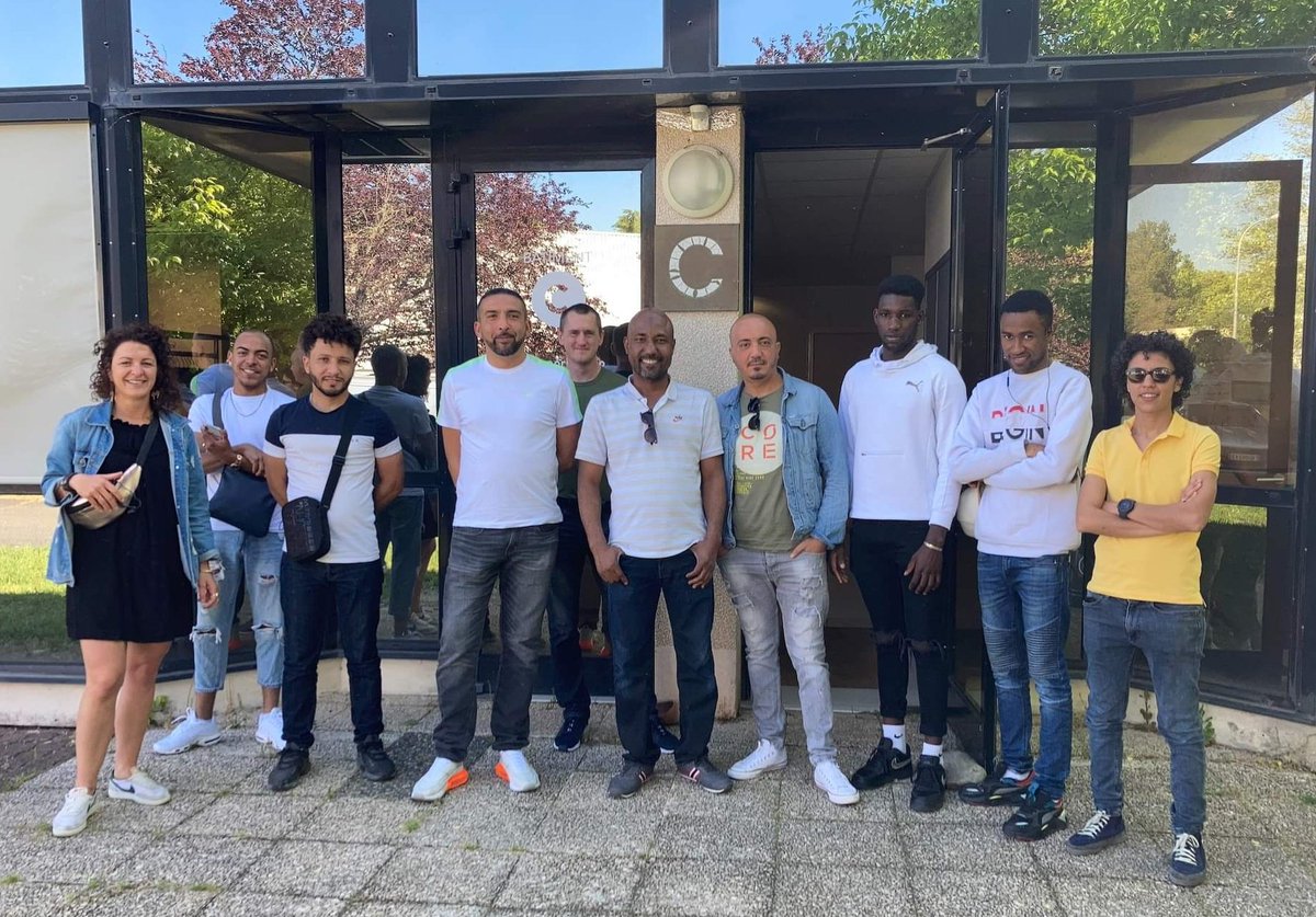 fran_dgp's tweet photo. Nouvelle action de formation avec notre partenaire @AdeccoTrainingF @AdeccoFrance sur le métier de Technicien boucle locale cuivre.
Bienvenue à eux 😃 #telecoms #adrarformation @adrarformation https://t.co/GW6TeMeBrU