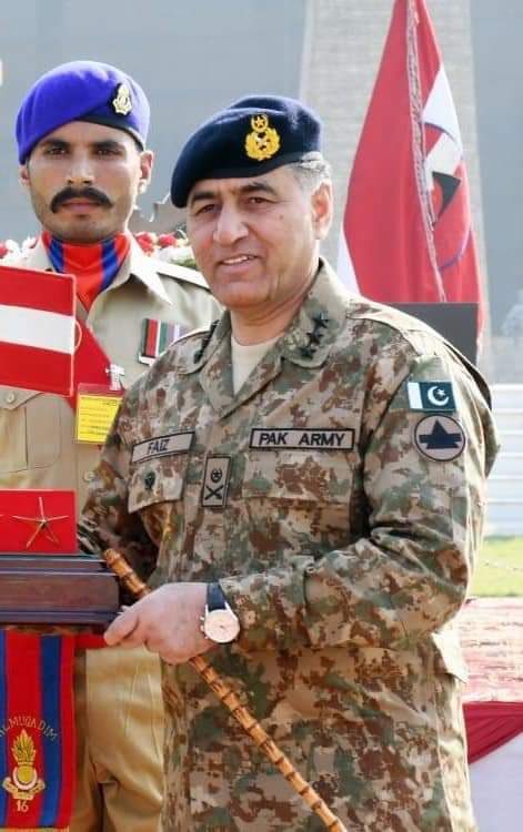 Mirza_Asif_Baig's tweet photo. 😡We Strongly Condemn the character assassination of ⚔️⭐️⭐️⭐️ Lt General. Faiz Hameed.  He played Great Role in expelling US from Afghanistan 🇦🇫 and Eliminating Terrorism in Pakistan. Indeed he is officer of high Reputation &amp; example of Professionalism.      
    #Mutahid_Fauj https://t.co/Yft9Egs6KM