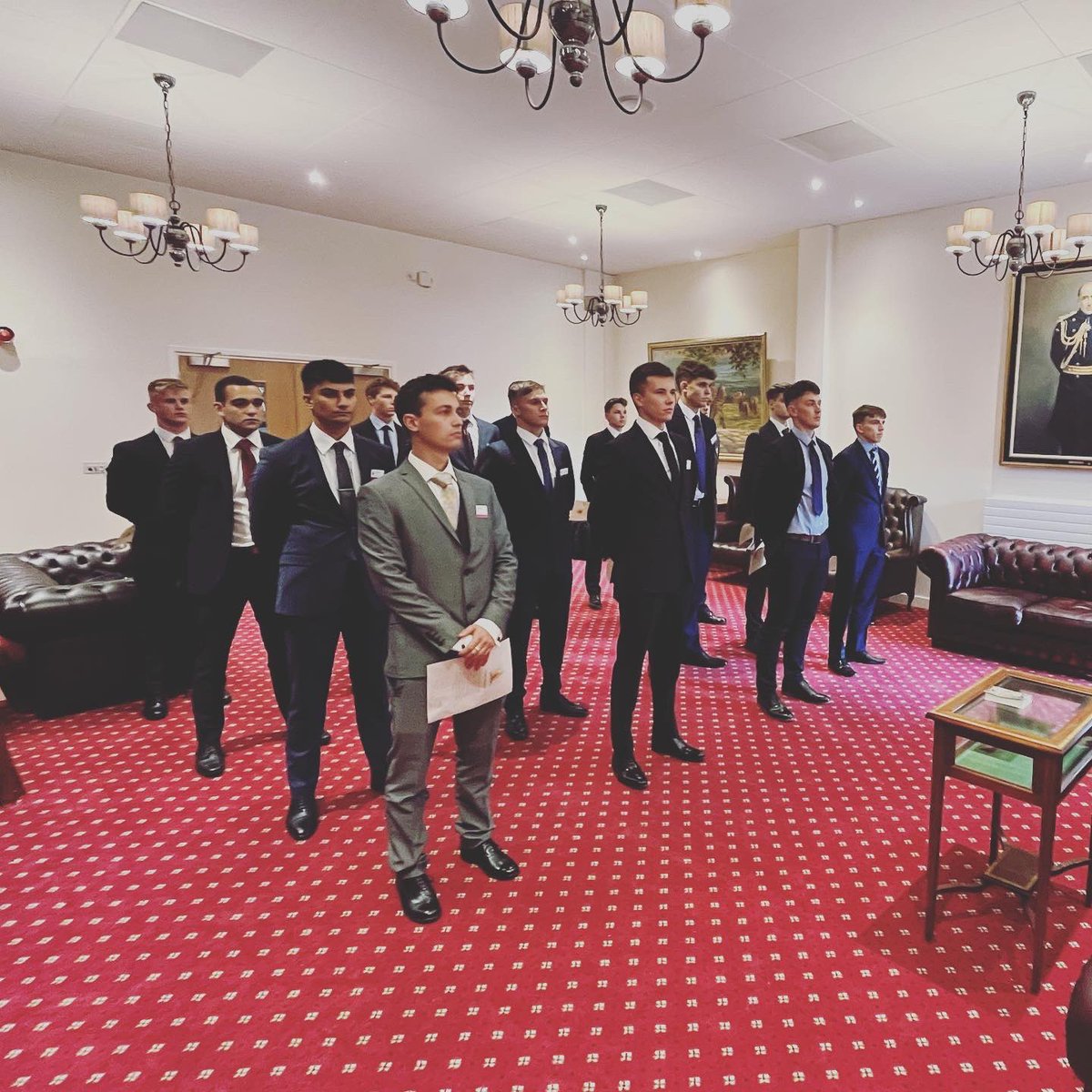ArmySchofEdu's tweet photo. Welcome to the British Army. 15 OCdts have recently begun the PODP and their journey to becoming British Army Officers by swearing their allegiance to the Queen as part of their attestation.  #britisharmy #PODP #army #personaldevelopment #FailLearnWin #BeTheBest https://t.co/B4wImuOwli