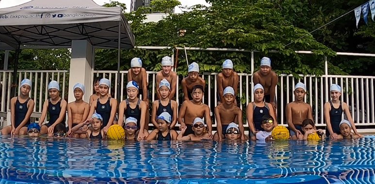 BKPSSport's tweet photo. Huge numbers at the U9 and U11 Water Polo training this morning before school. Mr. Matt and Coach Oat were developing their knowledge and understanding of the game whilst developing their skills with some fun games. A favourite at the moment is Monkey Ball 🐒
#BangkokPrepSport https://t.co/uuikadqaxw
