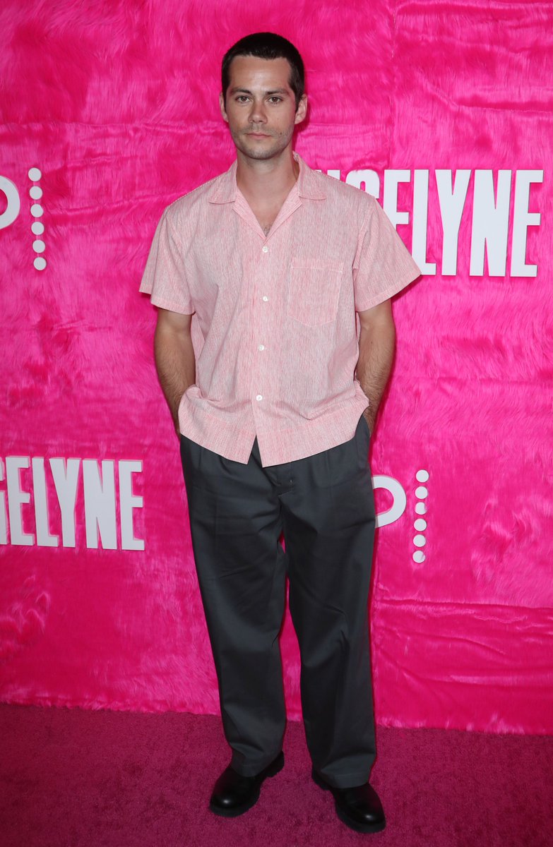 DOBrienFrance_'s tweet photo. 𝟏𝟎 𝑴𝒂𝒊 𝟐𝟎𝟐𝟐 - Avant-première de "Angelyne" en Californie.

Plus de photos ; https://t.co/3u1zzx7eQc https://t.co/3DqoeE5yvn