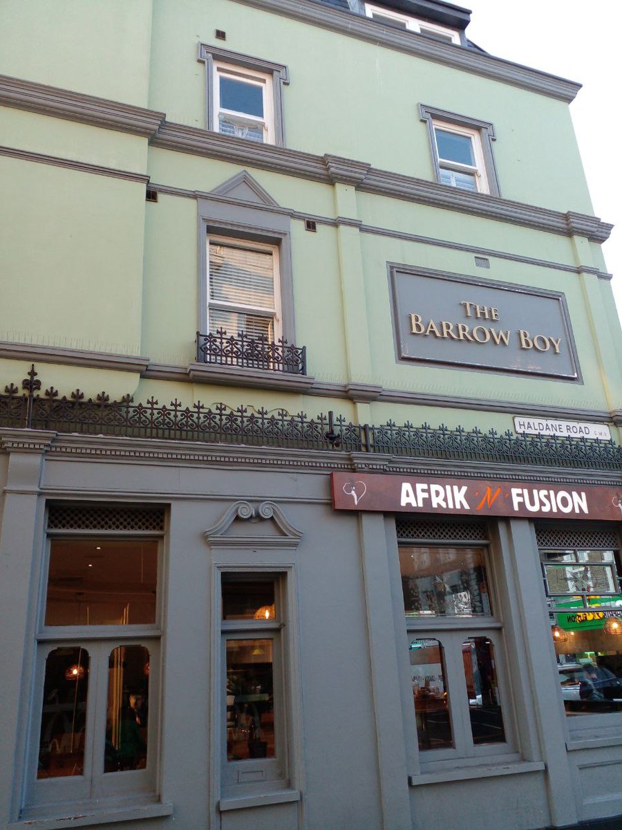 BritainsPubs's tweet photo. #TheBarrowBoy on north end rd market #Fulham, #London #SW6 is now an African "restaurant". #Rip https://t.co/Goo5UFDUNZ