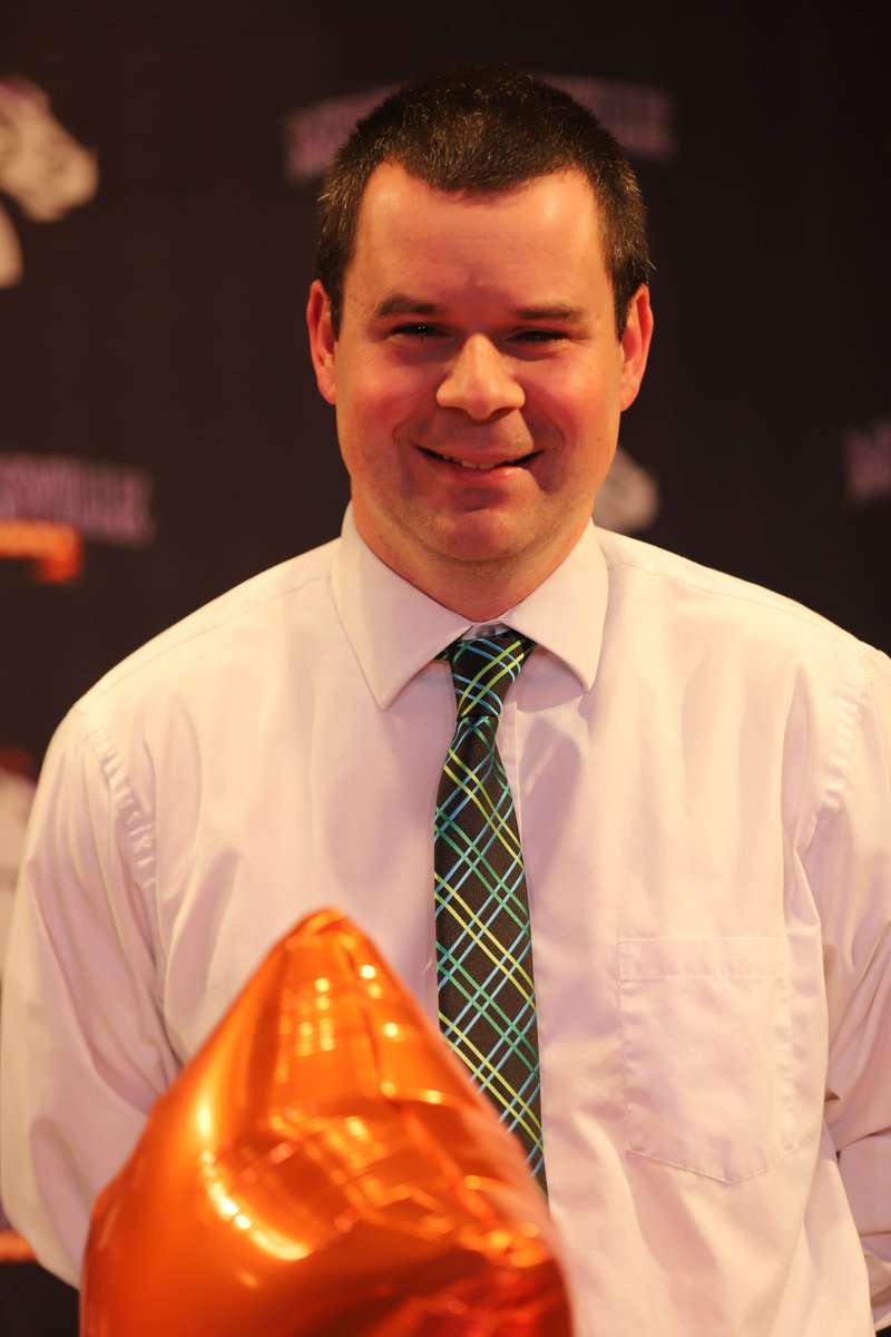 TEACHER OF THE YEAR! Stephen Salvato, a social studies teacher at Mechanicsville High School, has been selected as this year’s Hanover County Public Schools Teacher of the Year! 

Learn more here: hcps.us/events/what_s_…

#InspireEmpowerLead #HanoverStrong #ATraditionOfExcellence