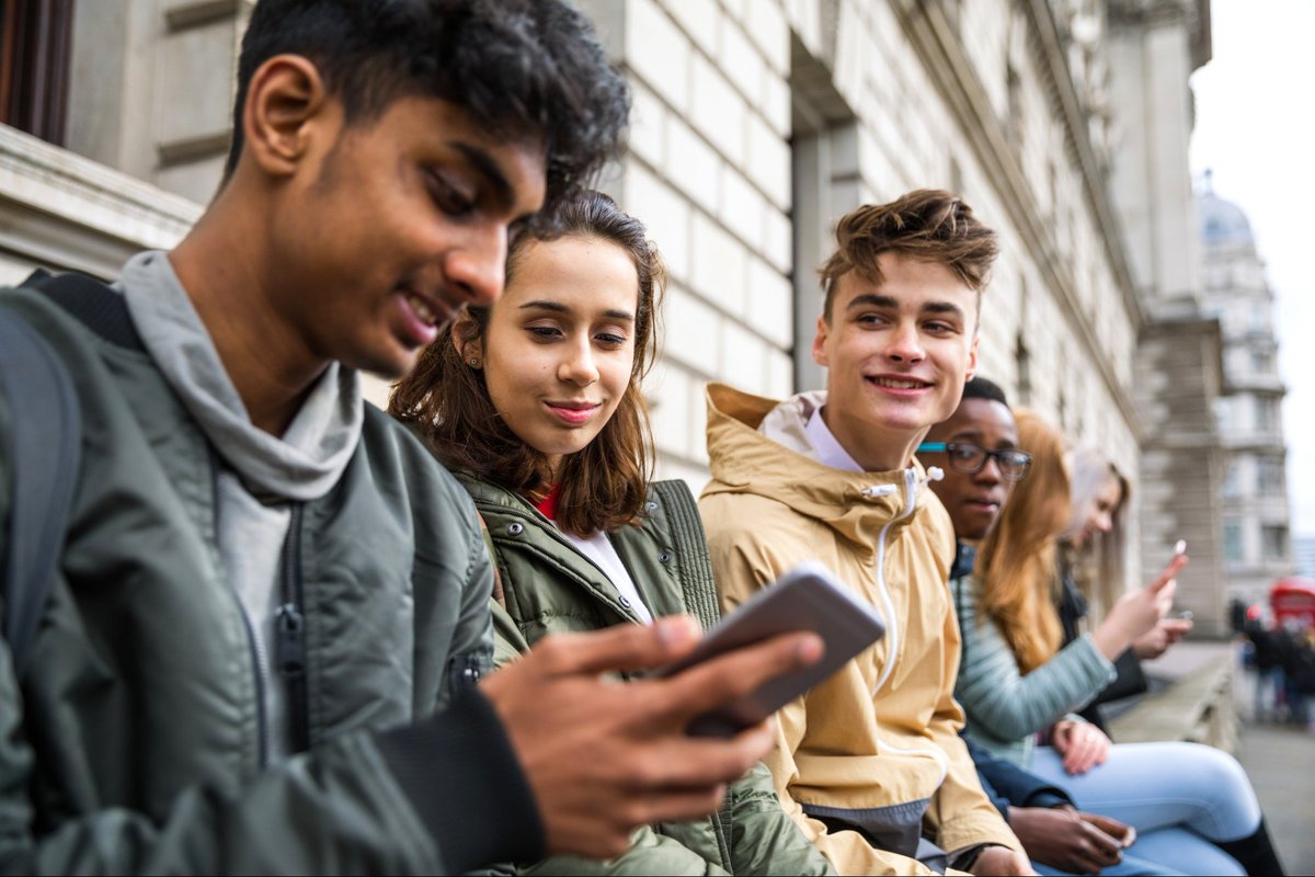 How to Effectively Market to Gen Z and Beyond entrepreneur.com/article/424976… #Entrepreneur #startups #smallbiz