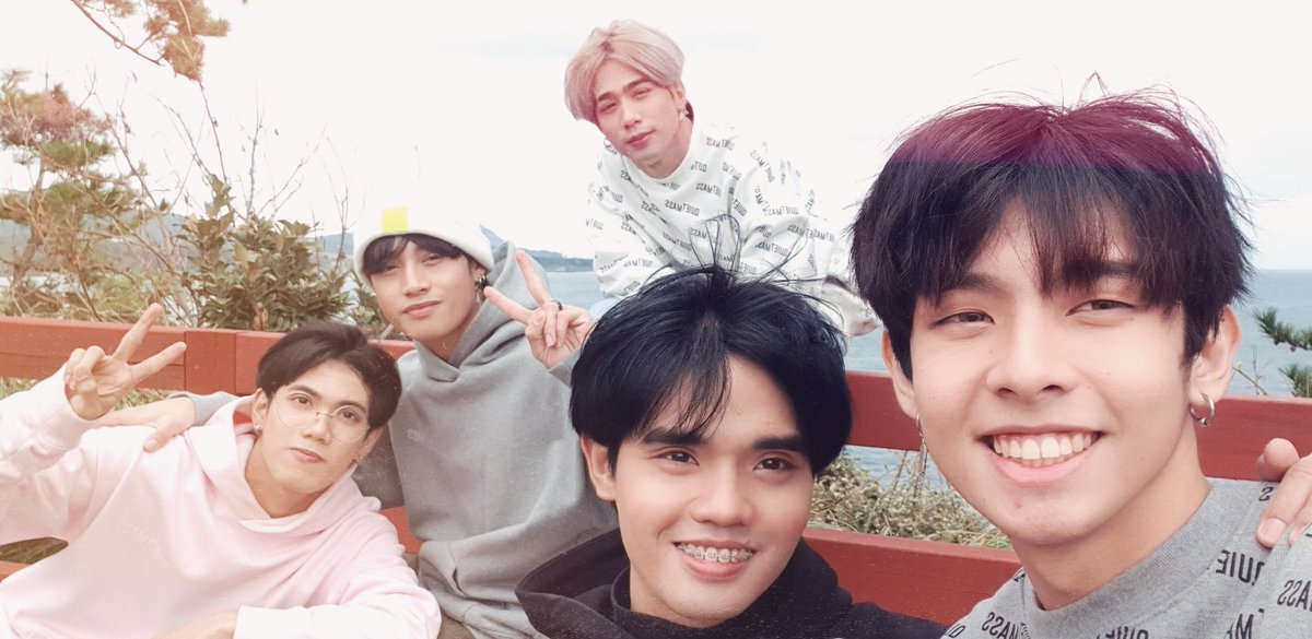 MR_UNKNOWNxSB19's tweet photo. NO ONE can replace them in our hearts
NO ONE can change our minds

We, A'TIN will stay no matter what
We will respect their privacy
We will be more stronger
We will be more unite
We will remain A'TIN until they get what they deserve

@SB19Official 
#SB19 #GrupoMusical #SECAwards https://t.co/MXSjCSg94Y