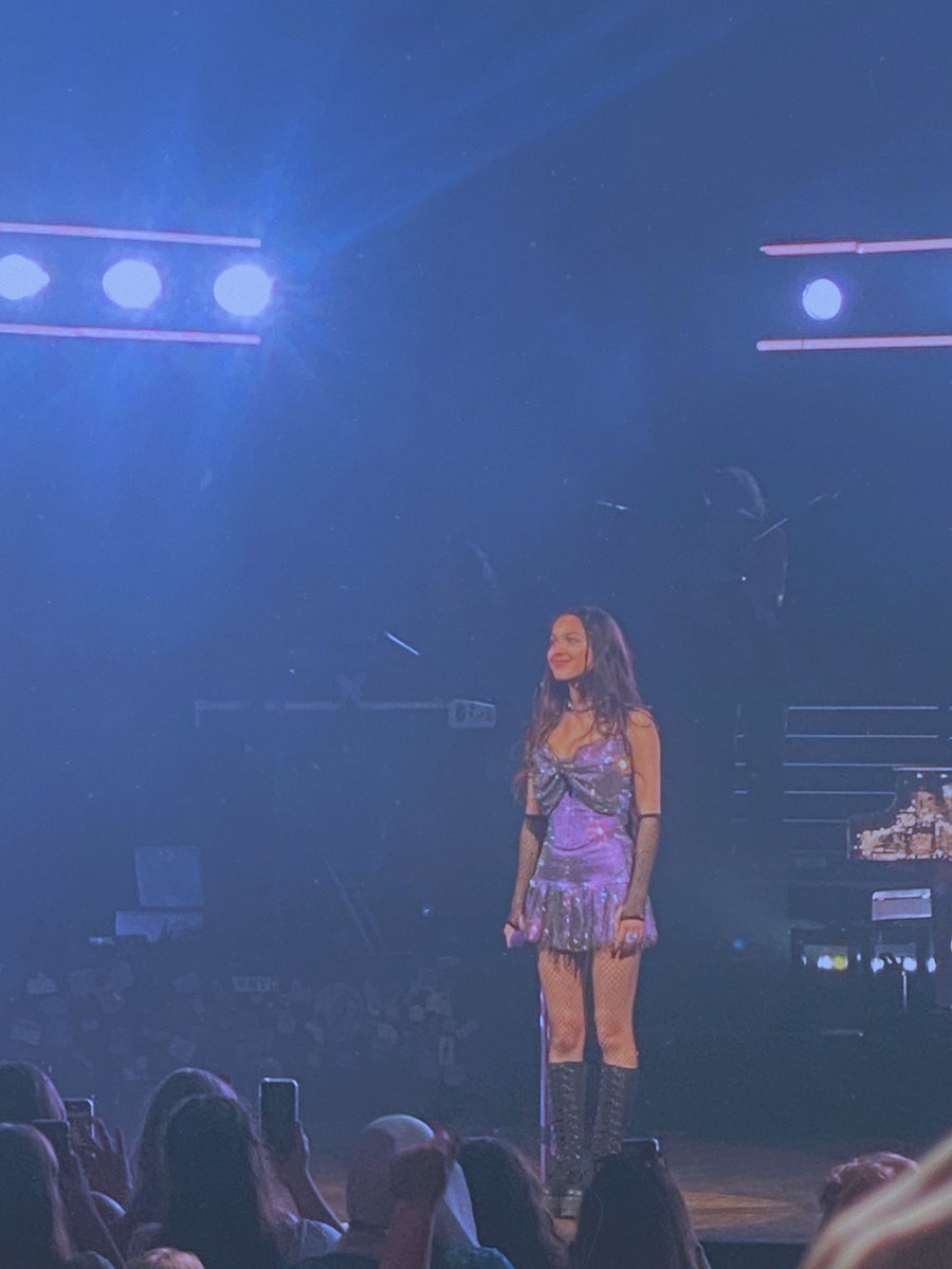 imjaylahunt's tweet photo. #SOURTOURnashville @oliviarodrigo @LiviesHQ 💜💜💜💜 https://t.co/whjl6o5FUL