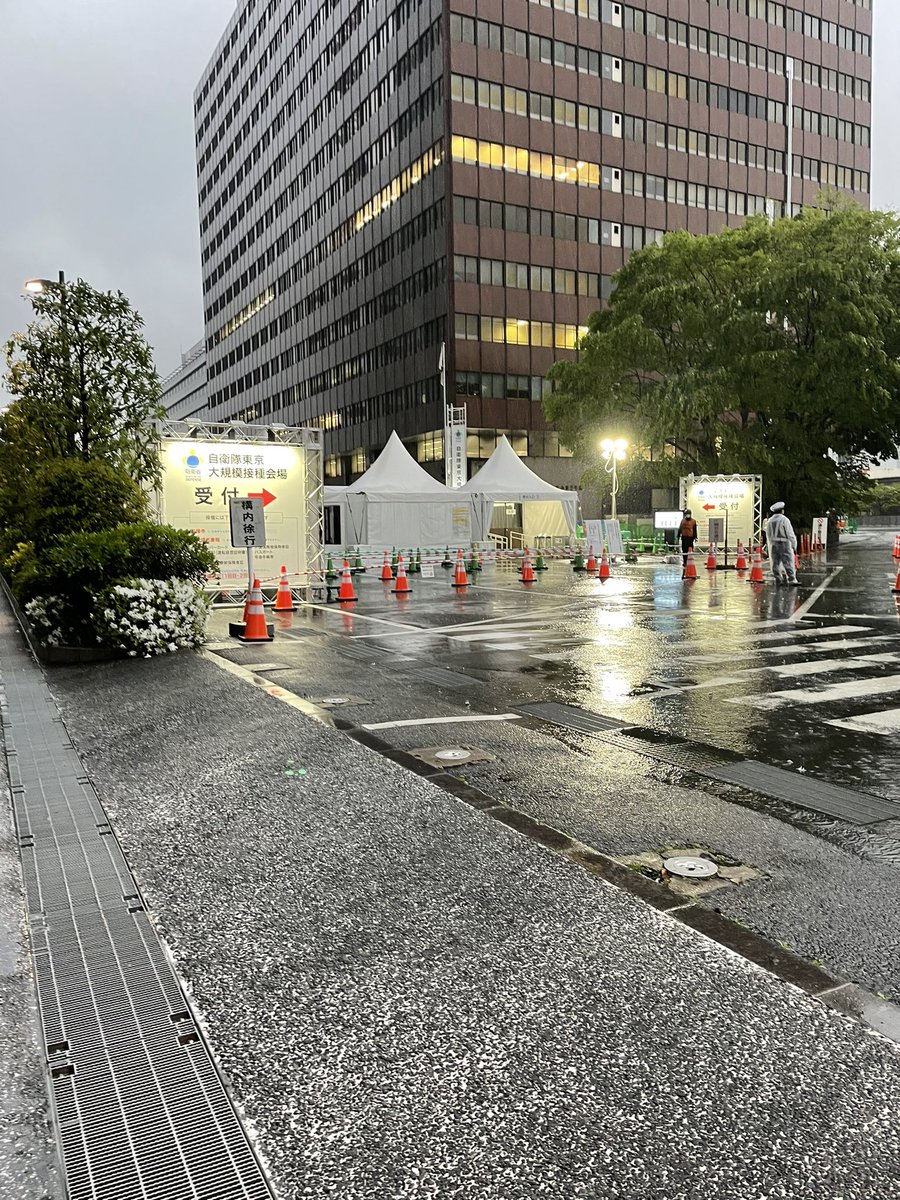 CIA46495's tweet photo. ✅22日目（2号物件）
❣️壁紙持込（リスタ一択です。処分でのり付25m¥5324送料込）
・AMは北茨城市迄物件内覧へ。
・前日ワクチン💉3回目の副反応で、熱とダルさでダウン。物件で仮��して帰宅。
・大工さん床作成完了。
#コロナワクチン3回目接種 https://t.co/XzbYKuWNk4