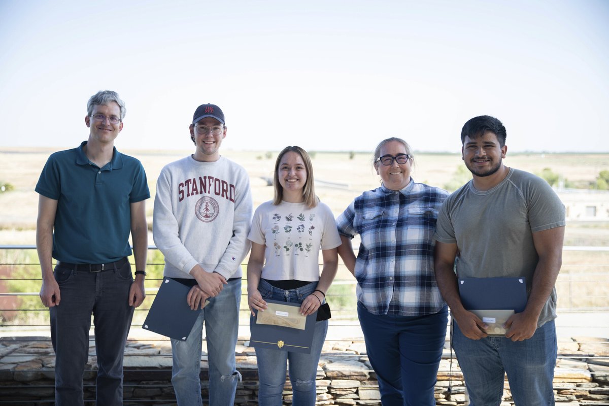 opsimaths's tweet photo. Steph was awarded the Spring 2022 Outstanding Student Award for the Department of Chemistry (pictured here with other CfHEDS folks). Steph was one of our very first Bridge to Research Scholars! How lucky are we?? (photo credit: Whitney Williams) https://t.co/jsvWBtZdFj https://t.co/tsTKFD5GK8