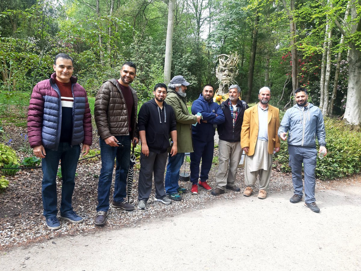 shahid_islam's tweet photo. As a token of appreciation for all the wonderful work our BD5 volunteers do, we organised a trip to @RHSHarlowCarr and had a masterclass on nature and gardens and ended it with some fantastic treats from @Bettys 

Great day out with neighbours who do so much voluntary work https://t.co/jCwx4vbNeK