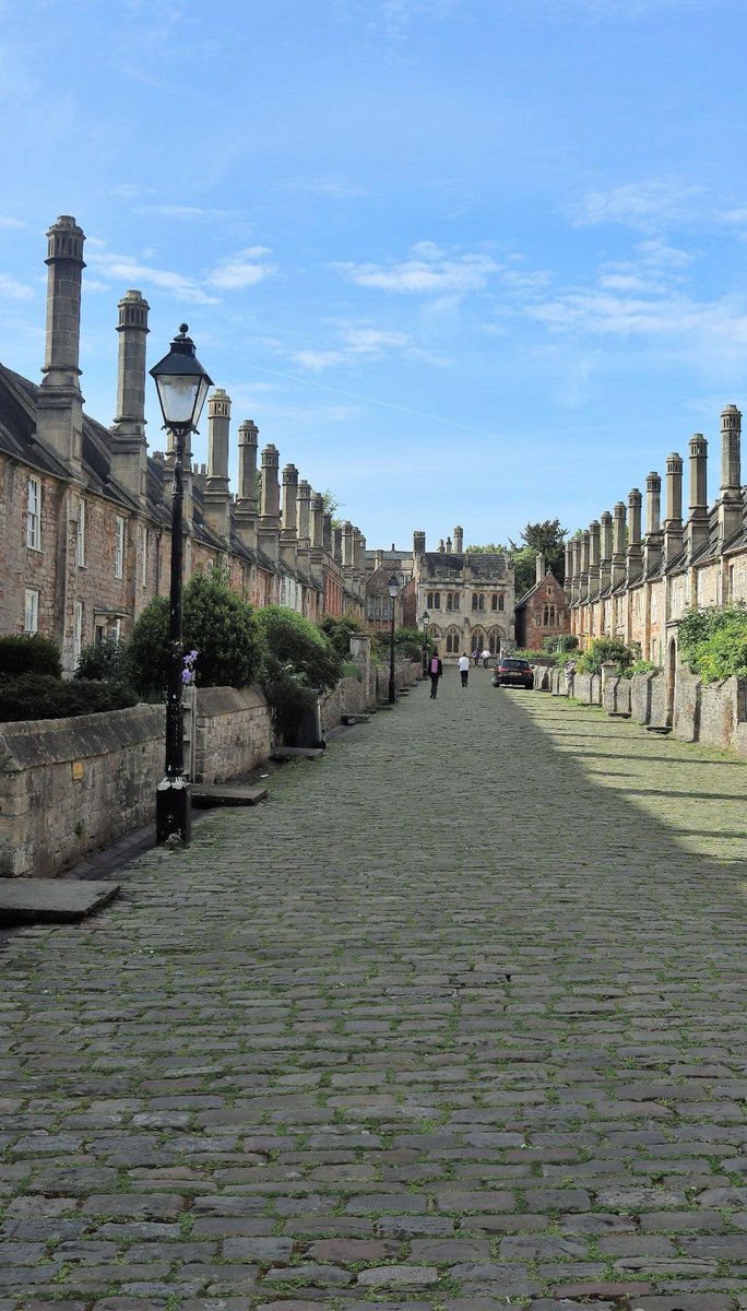 Visit to Wells yesterday afternoon <a href="/WellsCathedral1/">Wells Cathedral</a> <a href="/city_wells/">City Of Wells</a> <a href="/VisitWells/">Visit Wells</a> <a href="/Bishops_Palace/">The Bishop's Palace</a> <a href="/WellsNubNews/">Wells Nub News</a> <a href="/CanonUKandIE/">Canon UK and Ireland</a> <a href="/photohound/">PhotoHound</a> <a href="/dhjameswells/">D H James Ltd</a> <a href="/CountyGazette/">Somerset County Gazette</a> <a href="/SomersetLife/">Somerset Life</a> <a href="/SomersetLive/">Somerset Live</a>
