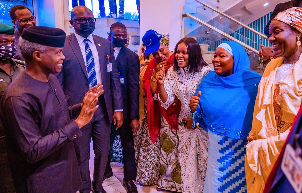 BryteDude's tweet image. On his return to Abuja yesterday evening, Prof. Yemi Osinbajo SAN, @ProfOsinbajo, proceeded into a meeting with stakeholders and delegates of the @OfficialAPCNg in the Federal Capital Territory.

#Agent23 #PYO2023