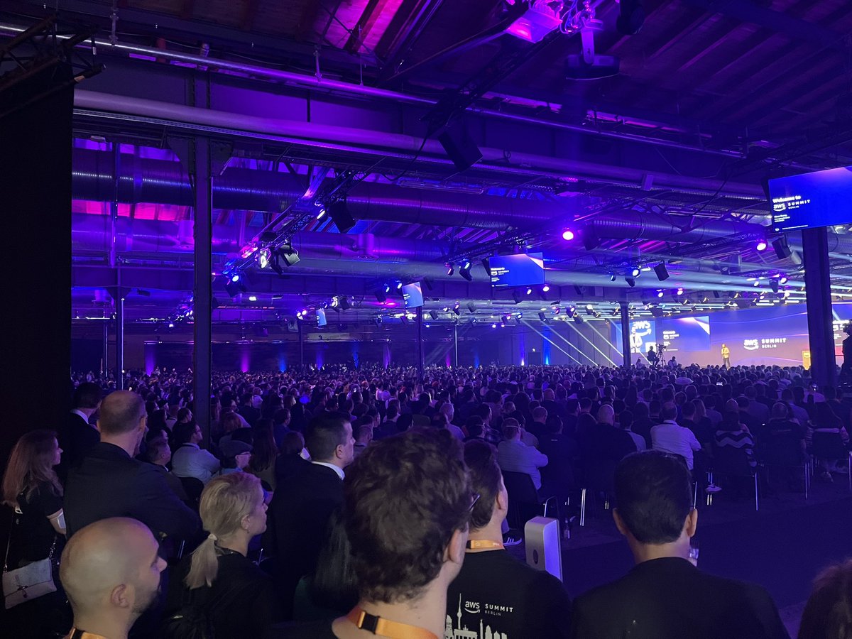 YSiewe's tweet photo. @AWS Summit Berlin i’m here!.. https://t.co/iERxxXu90a