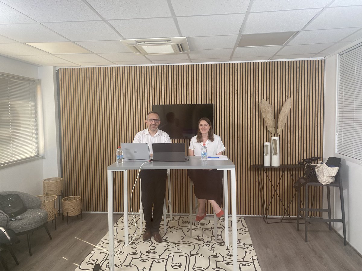 🏁 Top départ - Webinaire Sécurité 

Empreinte Numérique vous propose notre Atelier Webinaire sur la Sécurité🔒

Merci à <a href="/esandeyront/">Etienne Sandeyront</a> Président de <a href="/dijinov/">Dijinov</a> et à <a href="/ManonCstls/">Manon Coustols</a> Avocate au cabinet <a href="/ALTIJ_Avocats/">Altij & Oratio Avocats</a> 💪