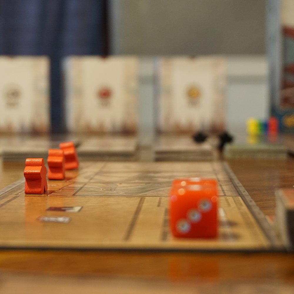 jing_studio's tweet photo. Fun fact about Dunhuang: the dice are counters. Once they reach zero, the fresco they're attached to is a completed work of art! https://t.co/NaLBjNZpHF